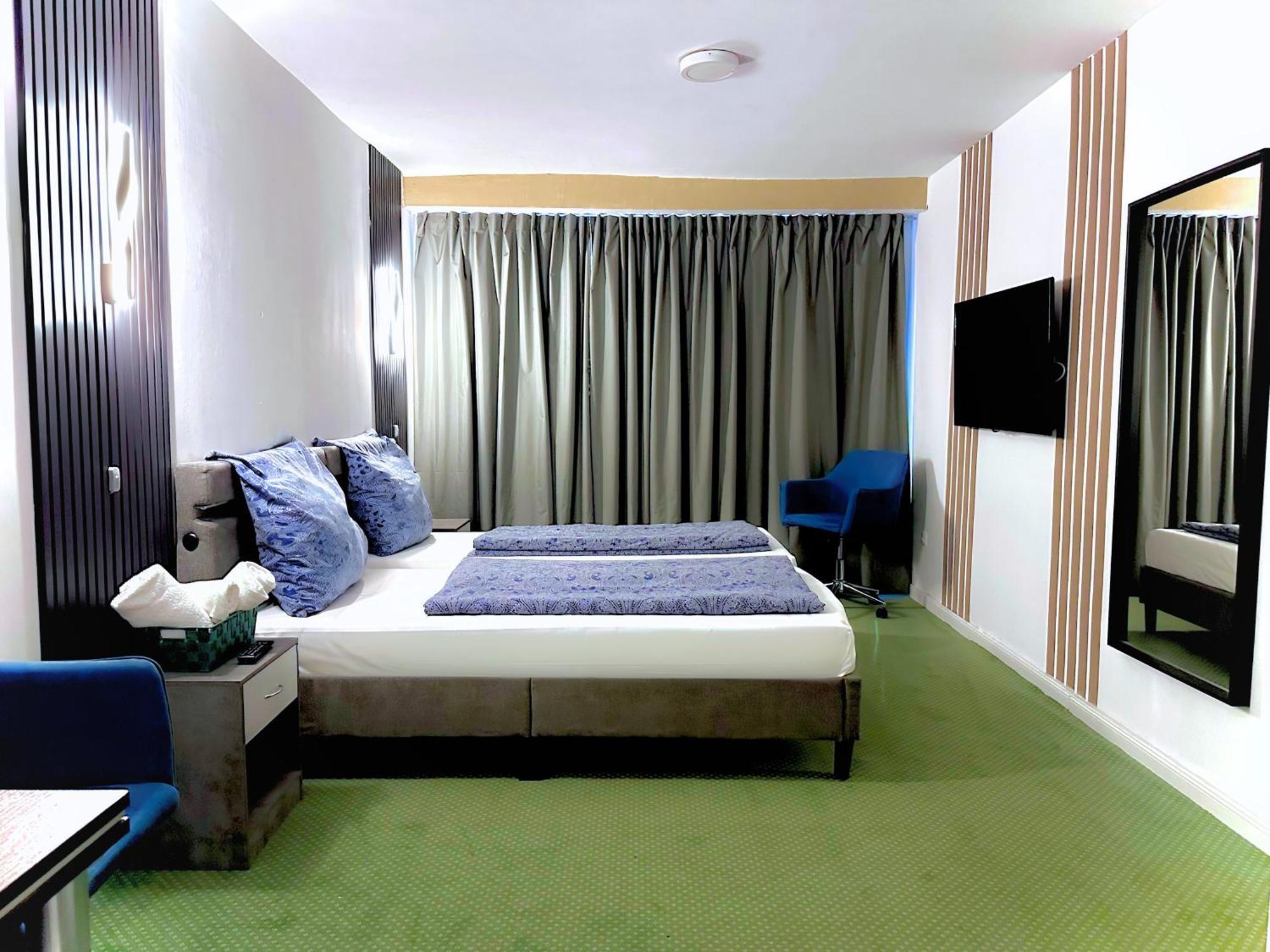 Hotel Hamburg Inn Esterno foto